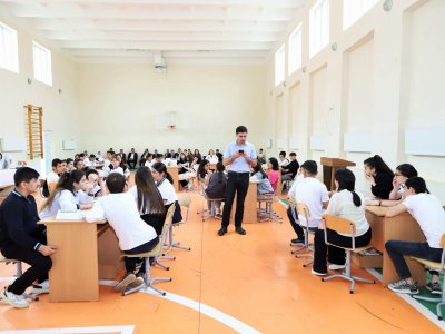 Məktəblilər arasında çempionat keçirilib