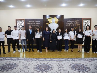 GDU-nun “Brend tələbə”ləri mükafatlandırılıb - FOTOLAR