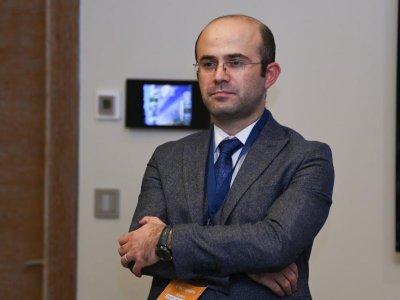 Xaricdə çarəsizlikdən oxuyanların heç bir üstünlüyü yoxdur