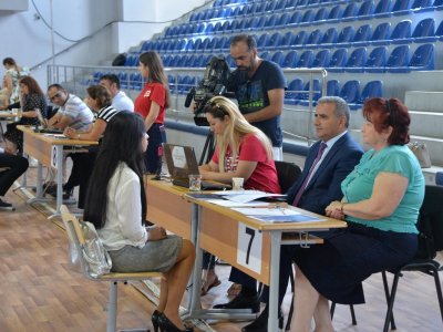 Sertifikasiya: “Xarici dil müəllimlərinin danışıq səviyyəsi yoxlanılsın!”