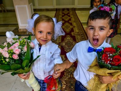 Uşaqlar məktəbə neçə yaşdan başlayırlar? - Xaricdə və bizdə...