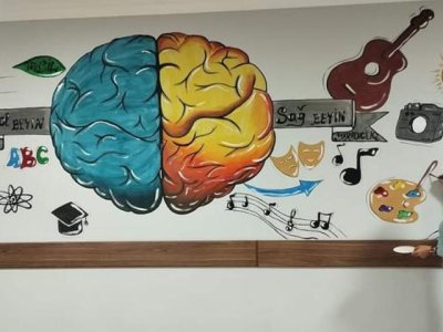 Məktəb divarlarını əl işləri ilə canlandıran müəllim - FOTOLAR