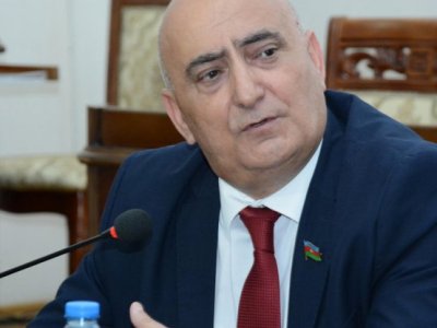 Deputat: Distant təhsilə keçməliyik