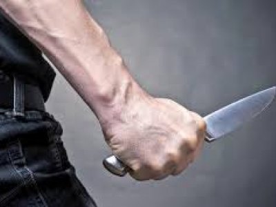 Şagirdlər arasında bıçaqlanma: Hadisə məktəbdə baş verməyib - RƏSMİ 