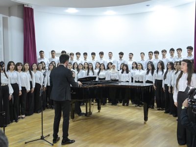 Qarabağ Universitetinin 1 illiyi münasibətilə konsert və sərgi proqramı təşkil edilib