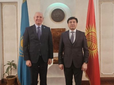 Türk xalqlarının ortaq tarixi-mədəni irsinin təbliğinə dair müzakirələr aparılıb