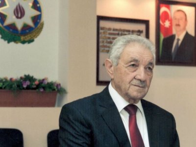 Bu gün televiziyalarda alimlər, tədqiqatçılar yox, müğənnilər var