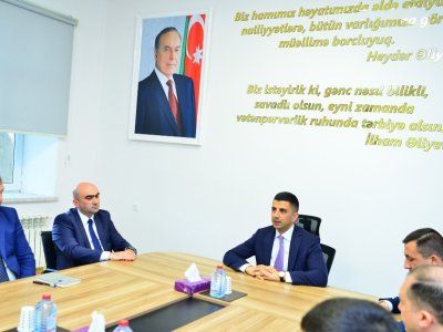 Qazax-Tovuz Regional Təhsil İdasinin müdiri kollektivə təqdim olunub