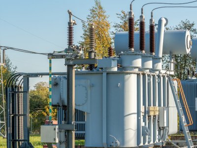 Ağstafa məktəbində yaranmış elektrik problemi aradan qaldırılır