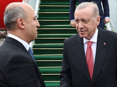 Nazir Türkiyə Prezidentini Füzuli Beynəlxalq Hava Limanında qarşılayıb