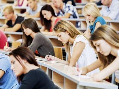 "Subbakalavrlar olmasa, universitetlərdə boş plan yerləri çox olar"