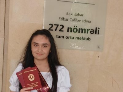 700 bal toplayan paytaxt məktəblisi
