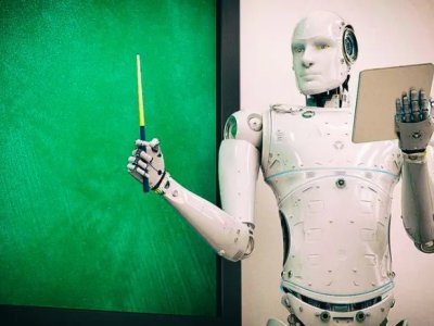 Süni intellekt və ana dilimiz: Müəllimin köməkçisi, yoxsa rəqibi?