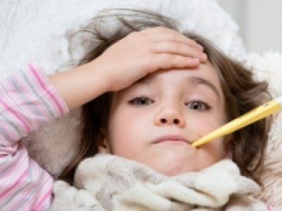 Yayda uşaqları gözləyən xəstəliklər: Valideynlər nələrə diqqət etməlidir?