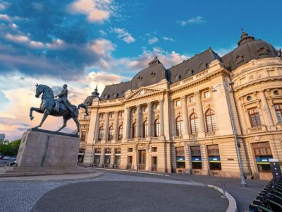 Ruminiya hökuməti bu il məktəb təqaüdlərinin yeni metodologiyasını təsdiqləyib