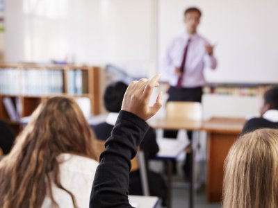 Praktik yönümlü magistratura: tələbələr və müəllimlər nəyi dəyişməlidir?