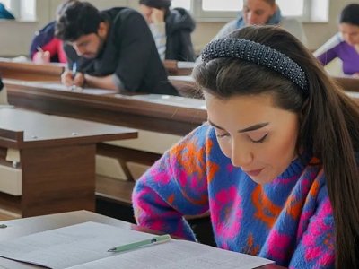 Azərbaycanda qadınların doktorantura təhsilində iştirakı artıb