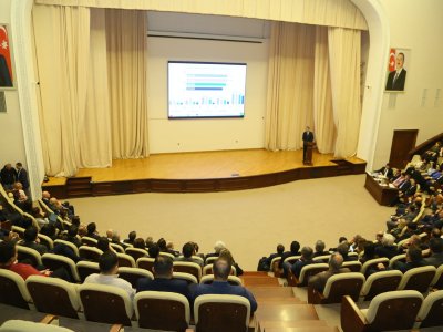 “Ali təhsil müəssisələrinə tələbə qəbulu: təhlil və proqnozlaşdırma” mövzusunda müzakirələr keçirilib