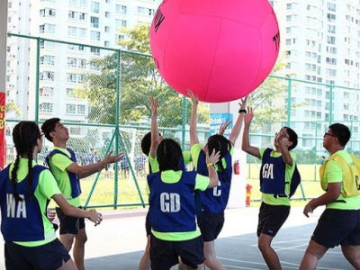 Bu ölkə xarici şagirdlərin yarışlara qatılmasına qadağa qoydu