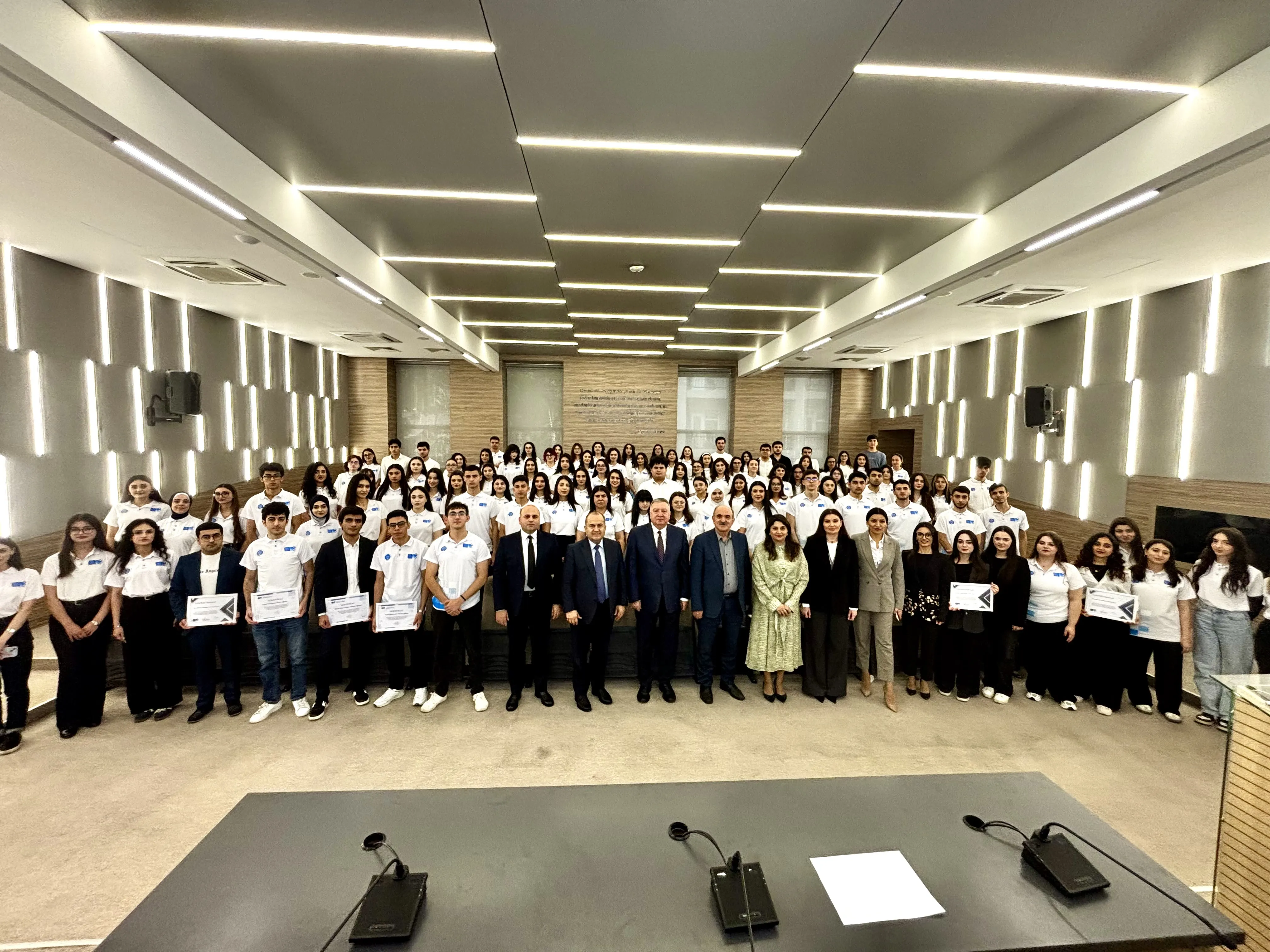 DİM-in könüllülərinə sertifikat təqdim olunub