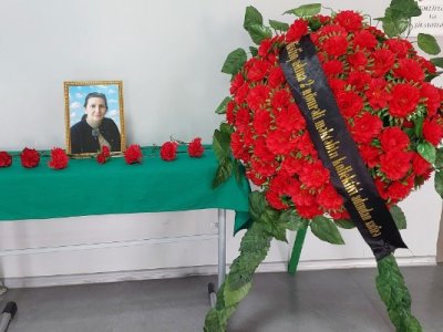 Orta məktəb müəllimi vəfat etdi