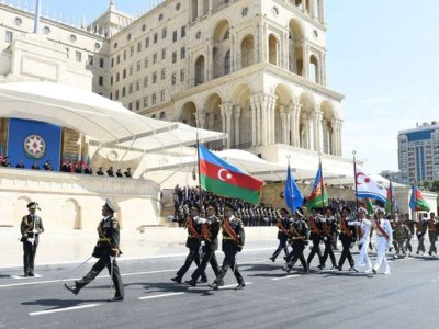 Parad saat 1-də başlayacaq