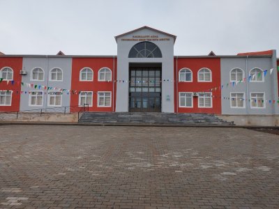 Lerikdə tam orta məktəb yenilənib - FOTOLAR