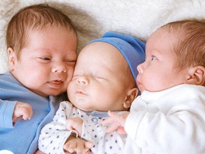 2422 əkiz, 78 üçəm...