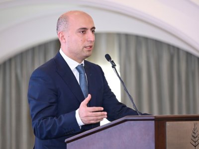 Emin Əmrullayev: Təklifləri təhrif etməyin, əsas fikri müzakirə edin