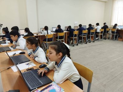 Məktəblərdə ilk dəfə rəqəmsal qiymətləndirmə keçirildi