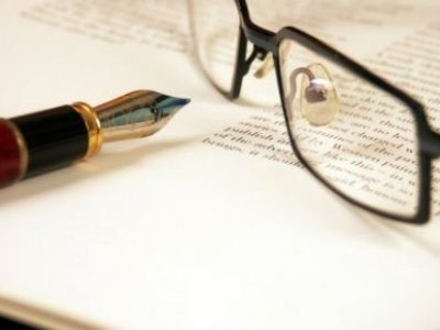 Dil siyasətində təhlükəli boşluq: Azərbaycan dili akademik mühitdən çəkilir?