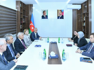 Rektor BMU-da tədrisə cəlb olunan türkiyəli alimlərlə görüşüb