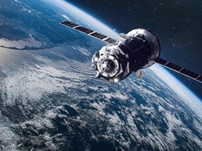 Şagirdlərin uğuru Kosmosda: 672 məktəbli orbitə peyk göndərdi