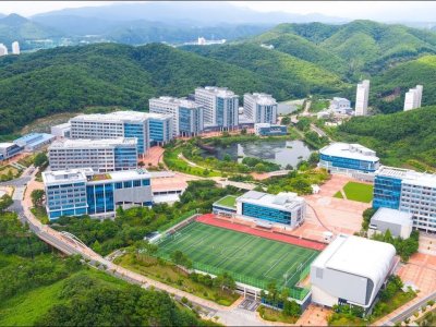 Tələbələr imtahanda süni intellektlə saxtakarlıq etdi