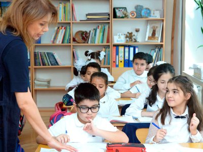 "Uşaqlar artıq sadəcə öyrənmir, düşünür və yaradır"