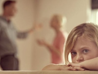 Uşaqlarda riskli davranışlar: səbəblər, nəticələr və çıxış yolları