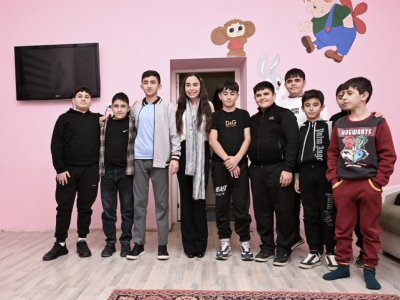 Leyla Əliyeva 5 saylı Uşaq Vərəm Sanatoriyasını ziyarət edib 
