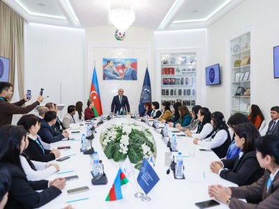 UNEC-də özbəkistanlı müəllimlər üçün keçirilən təlim başa çatıb