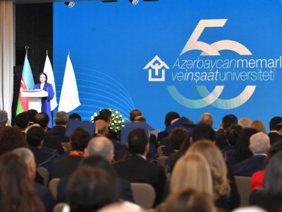 AzMİU-nun 50 illik yubileyi qeyd olunub