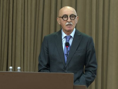 Təhsil sistemində dini təbliğatın aparılması düzgün deyil