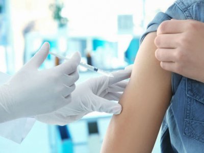 Səhiyyə Nazirliyi əhalini qripə qarşı peyvənd olunmağa çağırıb