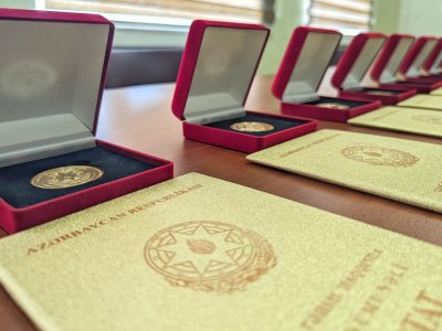 52 məzun qızıl və gümüş nişana layiq görülüb