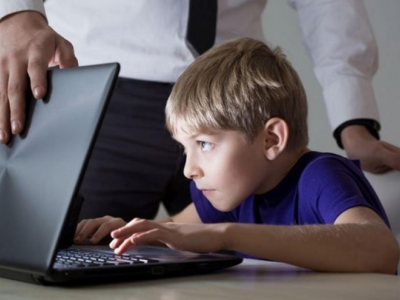 Uşaqların rəqəmsal asılılığına qarşı yeni qanun hazırlanmalıdır - deputat