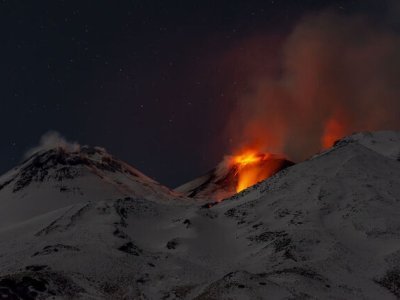 Etna Yanardağında güclü püskürmə