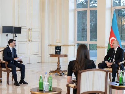 Prezident: Rəhbərliyə müasir və bilikli kadr gələndə&nbsp;vəziyyət dəyişir