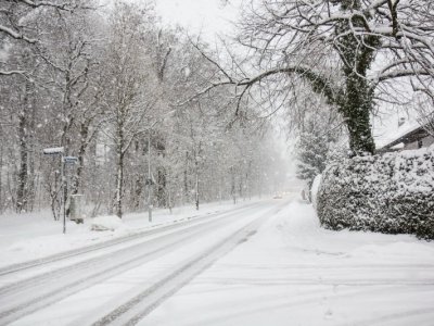 Sulu qar, qar yağır -&nbsp;FAKTİKİ HAVA