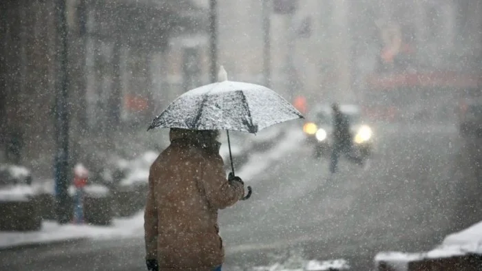 Yağıntılı hava davam edir, bəzi yerlərdə qar yağır