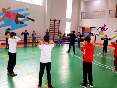 Müəllim: Fiziki tərbiyə şagirdlərin ən çox sevdiyi fəndir