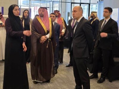 Emin Əmrullayev Elm və Texnologiya Şəhərində olub