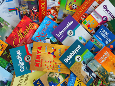 Bütün müəllimlər dərsliklərə rəy verə bilər - İZAH